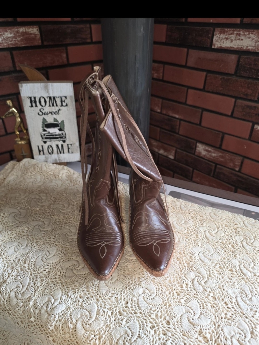 Romero Botas y Botines. Handcrafted in Mexico Women’s Brown Leather 8.5
